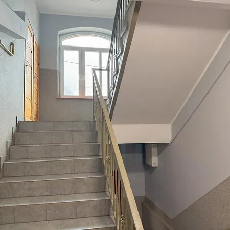 아파트 Z Widokiem Na Mniszek By Libertarent *