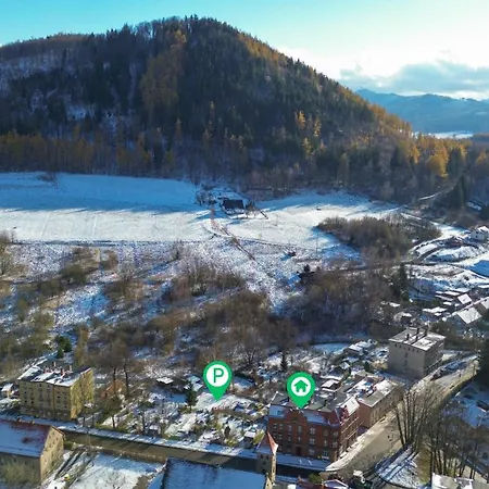 Z Widokiem Na Mniszek By Libertarent *